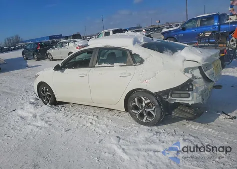 2021 Kia Forte Fe z USA, uszkodzony, nr VIN 3KPF24AD1ME321071